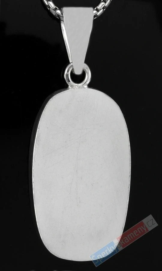 Stříbrný přívěsek (Ag 925/1000) s tugtupitem QAA, ovál cca 36 x 21 mm, RARITA (TG9353P)
