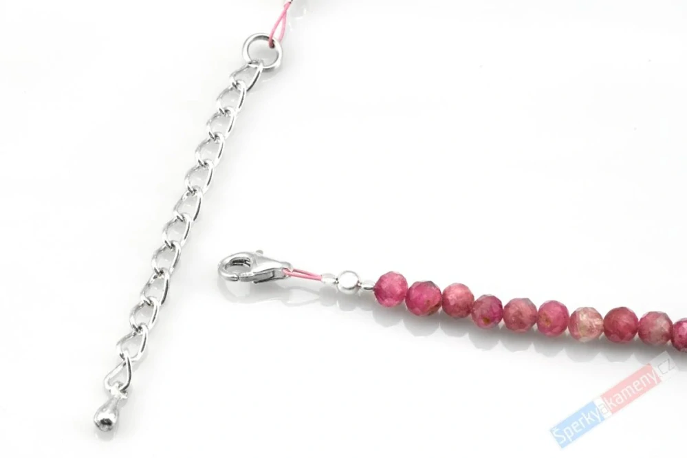 Náhrdelník z broušeného rubelitu QA, kuličky cca 4 mm, stříbro Ag 925/1000 (RB5840B)