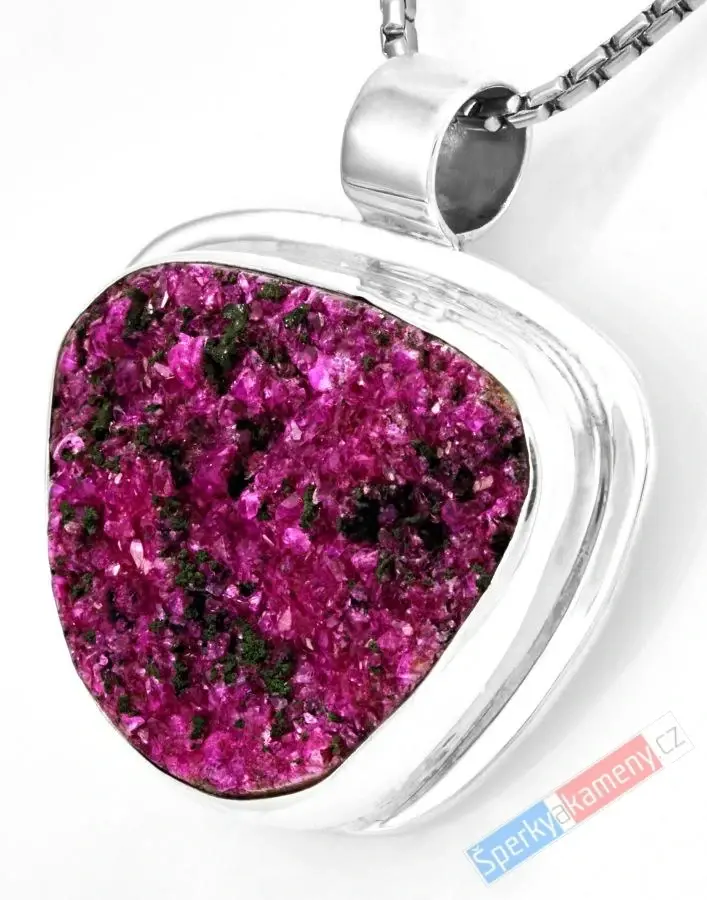 Stříbrný přívěsek (Ag 925/1000) s přírodním kobaltovým kalcitem prorostlým přírodním malachitem QAA, cca 29 x 35 mm, velmi vzácná kombinace barev, RARITA (KCM2027P)