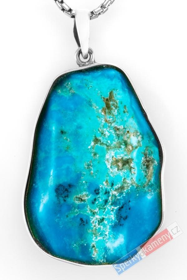 Větší stříbrný přívěsek (Ag 925/1000) s arizonským tyrkysem QA, přírodně tvarovaný plátek cca 41 x 29 mm, RARITA (TYS2121P)