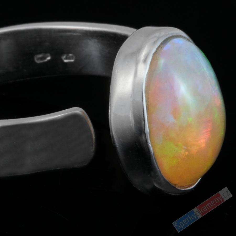 Stříbrný prsten (Ag 925/1000) s drahým opálem QAA, vel. kamene cca 13 x 11 mm, RARITA (ODR1818R)