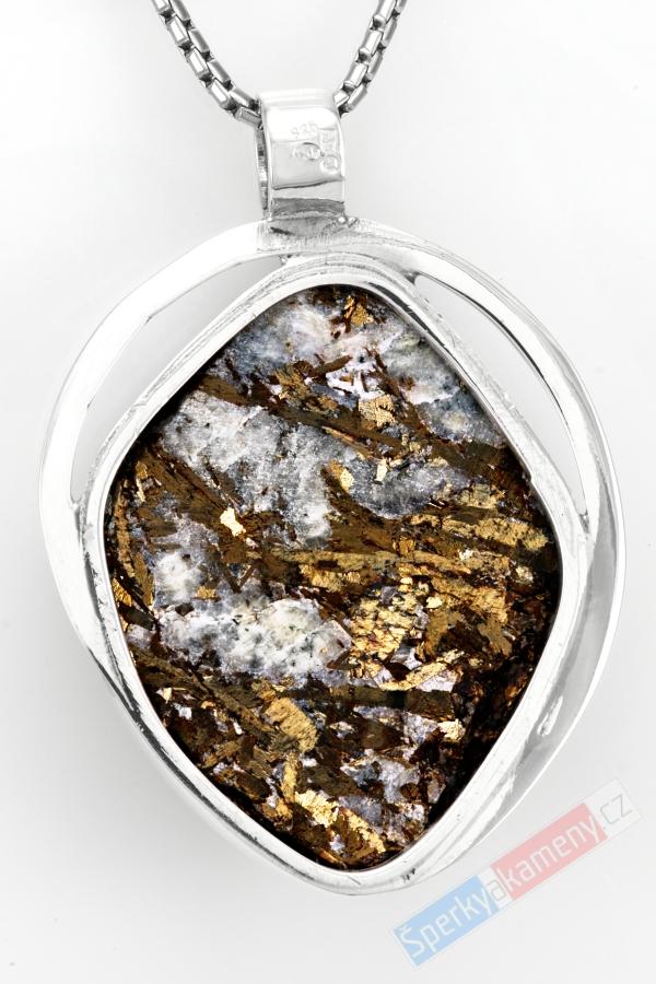 Větší stříbrný přívěsek (Ag 925/1000) s přírodním astrofylitem QAA, cca 46 x 39 mm, "harmonie čaker II", RARITA (ASF2762P)