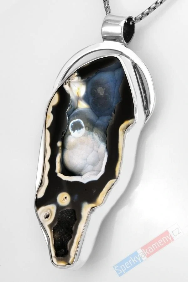 Extra velký stříbrný přívěsek (Ag 925/1000) s korálovcem QAA, cca 68 x 34 mm, "obrazy zkamenělé krásy z floridských hlubin", RARITA (KV3751P)