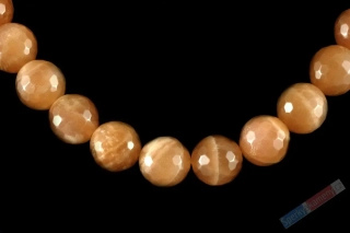 Náhrdelník ze slunečního kamene, QA, kuličky cca 6 mm (SL500S) 