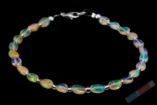 Náramek z drahého opálu QA, nepravidelné oválky cca 5 až 7 mm, stříbro Ag 925/1000, RARITA (ODR5142NS)