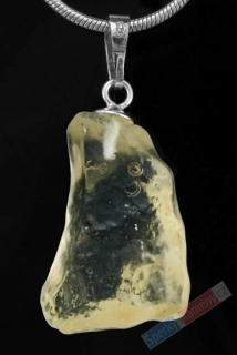 Unisex přívěsek z tektitu Libyan Desert Glass, cca 20 x 14 mm, stříbro Ag 925/1000, RARITA (LG4236P)