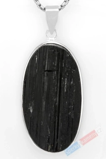 Větší stříbrný přívěsek (Ag 925/1000) s turmalínem skorylem QA, přírodní krystal, cca 45 x 25 mm, "ochranný štít proti negativní energii" (TU1215P)