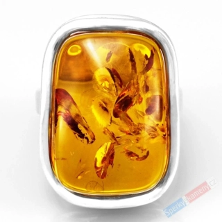 Velký stříbrný prsten (Ag 925/1000) s baltským jantarem QAA, vel. kamene cca 28 x 21 mm, "krása v barvě medu II", VELIKOST 58 (JA1412R)