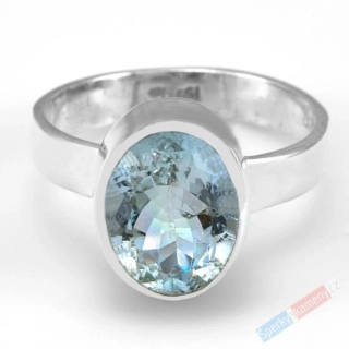 Stříbrný prsten (Ag 925/1000) s broušeným akvamarínem QAA, vel. kamene cca 13 x 11 mm, nádherný kámen i brus (AK1513R)