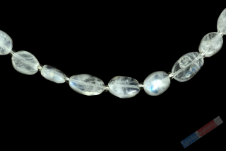 Náhrdelník z bílého měsíčního kamene QA, oválky cca 8 - 12 mm, stříbro Ag 8925/1000 (ME201S)