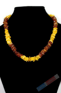 Náhrdelník z jantaru, kombinace barev, kousky cca 10 x 3 mm (JA200S)